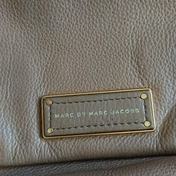 Marc by Marc Jacobs too hot to handle crossbody - Picture 7 of 10